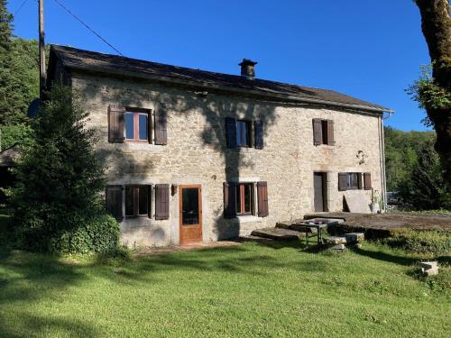 Maison en pierre dans le Sidobre - Location saisonnière - Le Bez