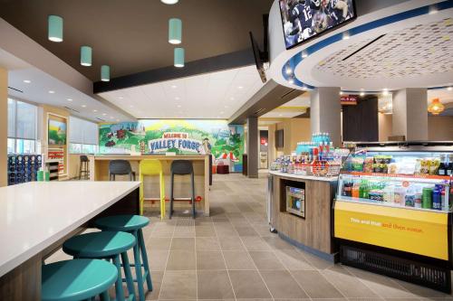 ห้องอาหาร, ทรู บาย ฮิลตัน ออดูบอน แวลเลย์ ฟอร์จ (Tru by Hilton Audubon Valley Forge) in ออดูบอน (PA)