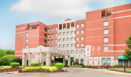 DoubleTree Suites by Hilton Hotel Philadelphia West