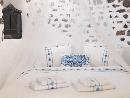 Quaint Santorini Villa Blue House 1 Bedroom Perfect Romantic Couples Getaway Exo Gonia