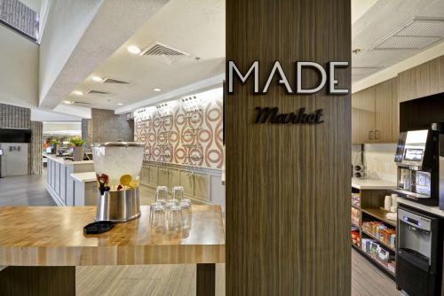 Étterem, DoubleTree by Hilton Phoenix North in Metro Center