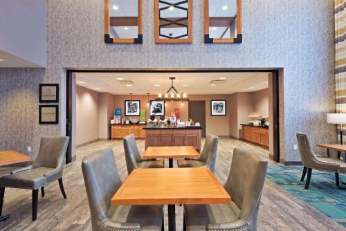 Hampton Inn & Suites North Huntingdon-Irwin, PA