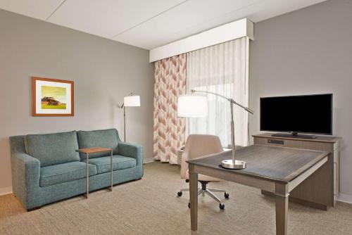 Hampton Inn & Suites North Huntingdon-Irwin, PA