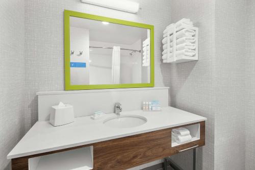 Hampton Inn by Hilton Odessa Trinity - 화장실