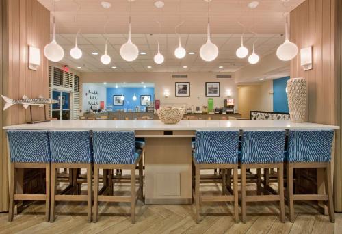 Létesítmények, Hampton Inn Pensacola Beach in Pensacola Beach (FL)