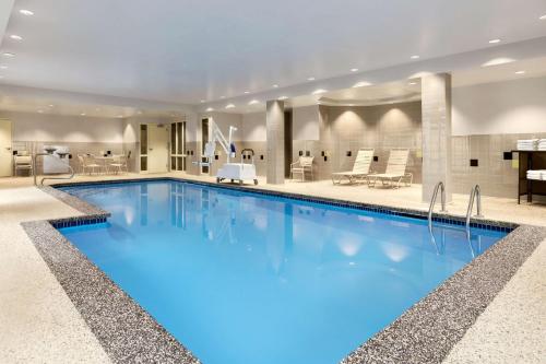 Hampton Inn Dover - image 6
