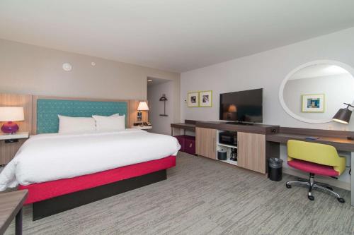 Hampton Inn Norwich - image 8