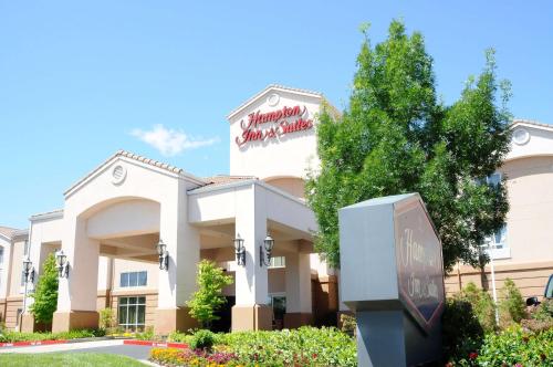 Hampton Inn & Suites Redding