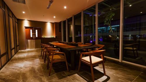 Restaurant, FUGO Hotel Samarinda (BigMall) in Samarinda