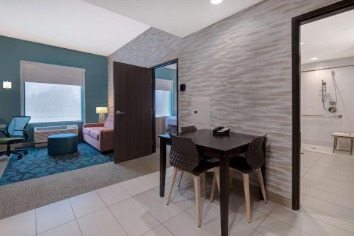Home2 Suites By Hilton DeKalb - image 13