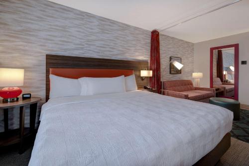 Home2 Suites By Hilton DeKalb - image 7