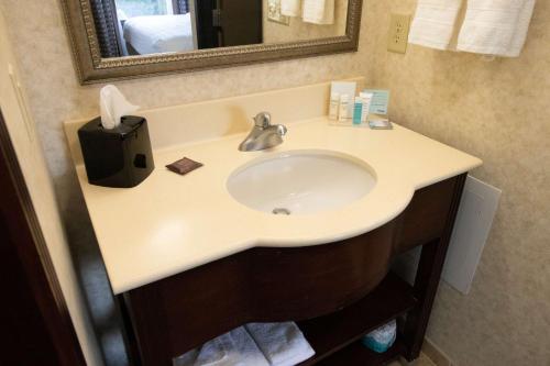 Hampton Inn By Hilton & Suites Richmond/Virginia Center, Va