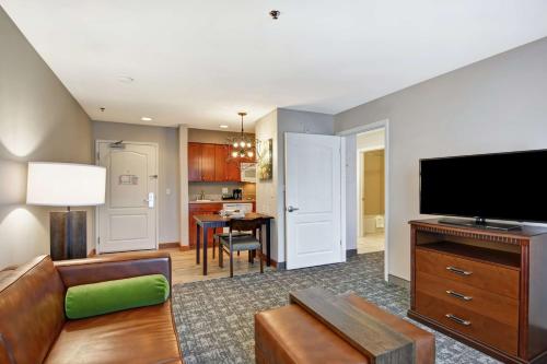 Homewood Suites By Hilton Reno