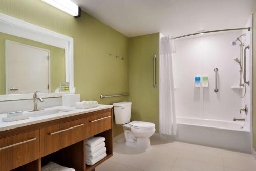 Home2 Suites by Hilton Roanoke - image 8