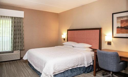 Hampton Inn & Suites Rochester/Victor - image 11
