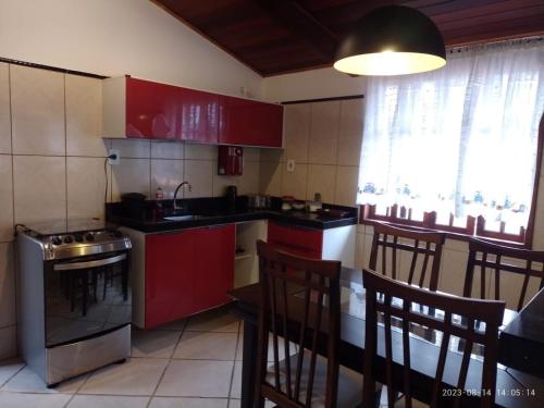 Kitchen, OCEAN BLUE - Praias Paradisiacas ambiente Familia. in Jardim Nautilus