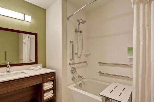 Home2 Suites by Hilton Rochester Mayo Clinic Area - image 14
