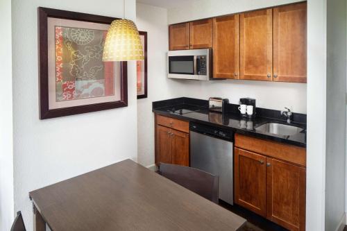 Homewood Suites by Hilton Rockville- Gaithersburg