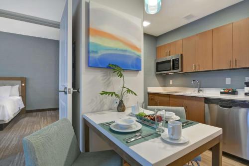 Homewood Suites By Hilton Chula Vista Eastlake - image 12