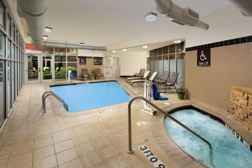 Hilton Garden Inn San Antonio Airport South - image 10