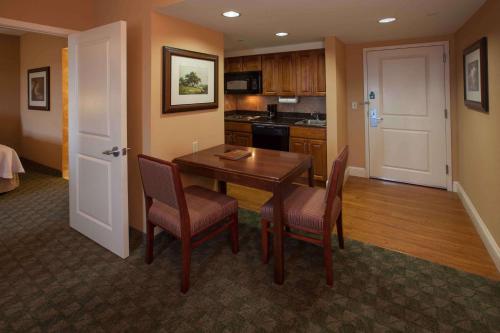 Suite with Two Queen Beds and Roll-In Shower - Mobility Access/Non-Smoking
