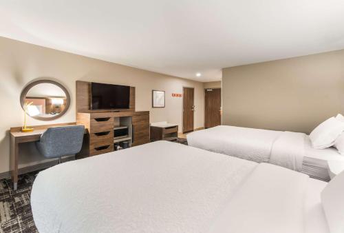 Hampton Inn & Suites Benton Harbor MI - image 9