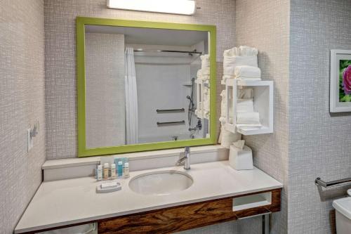 Hampton Inn New Albany Louisville West - image 9