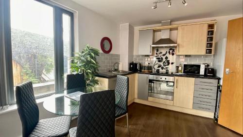 2 Bed Flat Near Deansgate, Manchester (fotografie 2)