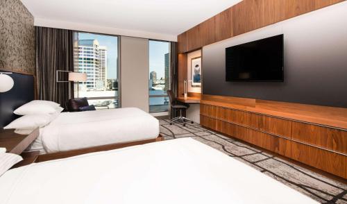 Deluxe Queen Room with Two Queen Beds and City View
