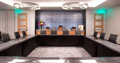 The Charter Seattle, Curio Collection By Hilton