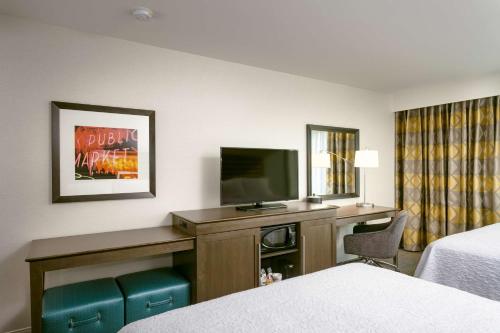 Hampton Inn & Suites by Hilton Seattle/Northgate