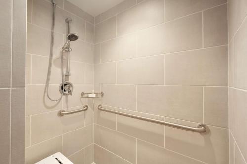 Embassy Suites By Hilton South Jordan Salt Lake City - image 2
