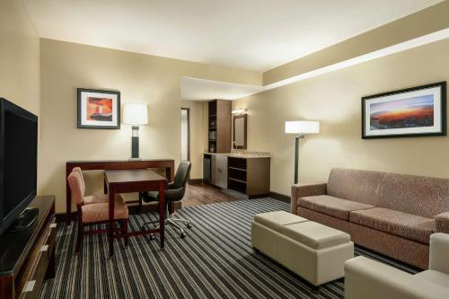 Embassy Suites by Hilton Salt Lake West Valley City