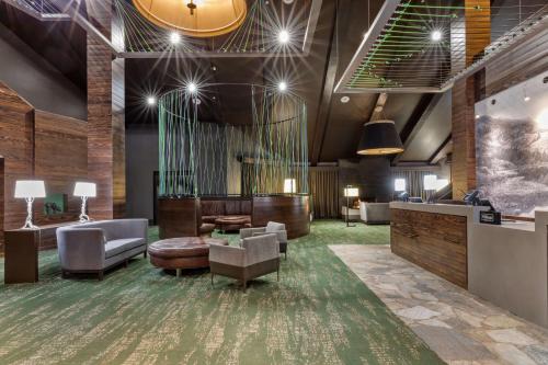 로비, DoubleTree by Hilton Park City - The Yarrow in 파크 시티 (UT)