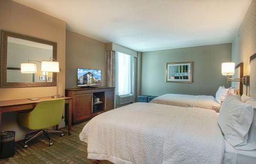 Queen Room with Two Queen Beds - Mobility Access/Non-Smoking