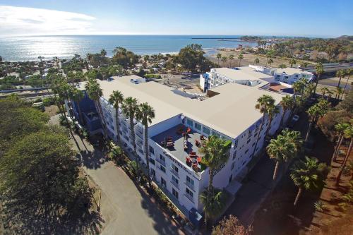 DoubleTree Suites by Hilton Doheny Beach