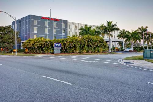 Hampton Inn By Hilton & Suites Sarasota/Bradenton-Airport