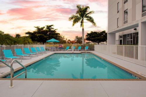 בריכת שחיה, Hampton Inn & Suites Sarasota/Bradenton-Airport in סרסוטה(אף אל)