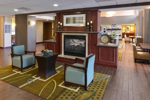 Hampton Inn & Suites St. Louis - Edwardsville