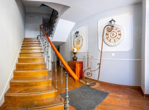 Eingang, DWO Ábaster Suites (DWO Abaster Suites) in Soria