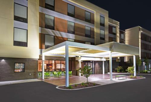 Home2 Suites By Hilton Utica, Ny in Utica, USA