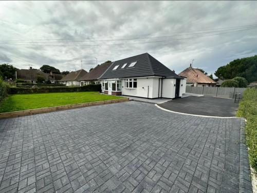 A szálláshely kívülről, Entire home in Nottingham for family, friends and contractors near Industrial Múzeum