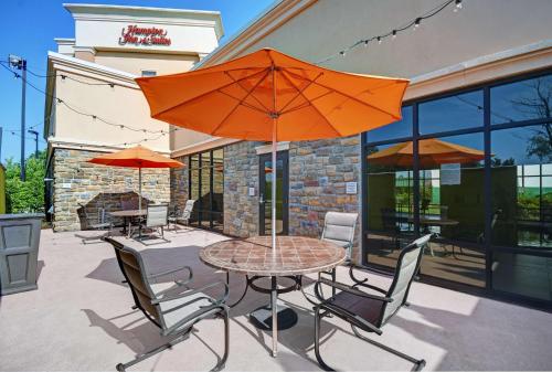 Hampton Inn and Suites Robbinsville