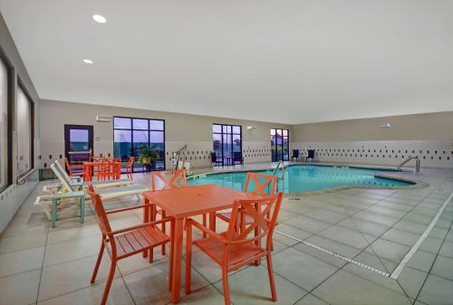 Hampton Inn and Suites Robbinsville