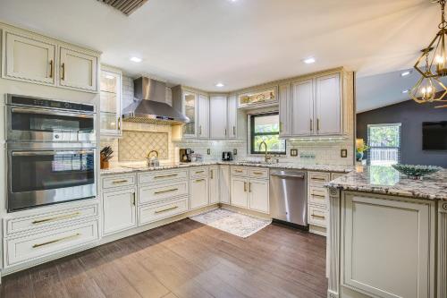 Near Golf and Beaches Coral Springs Home with Yard! in Coral Springs
