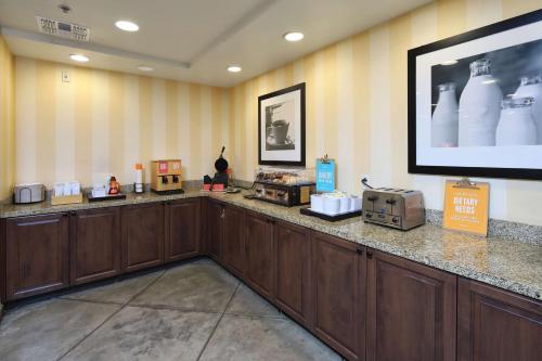 Hampton Inn By Hilton & Suites Tucson-Mall