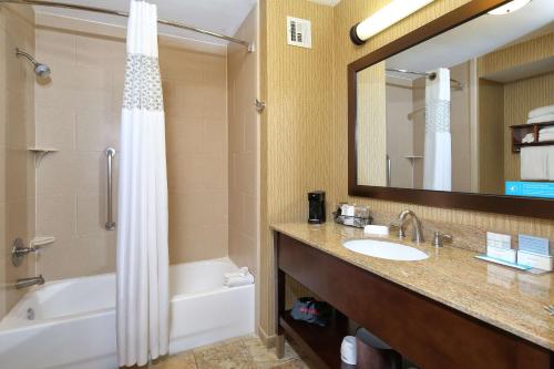 Hampton Inn By Hilton & Suites Tucson-Mall