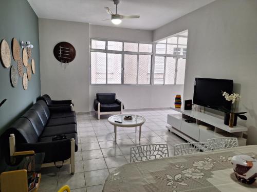 Apartamento Guarujá Pitangueiras - frente ao mar - Recém reformado