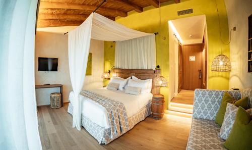 Book the Junior Suite with Balcony Junior Suite with Balcony