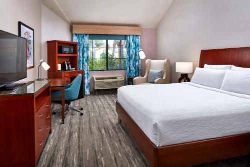 Hilton Garden Inn Valencia Six Flags - image 13